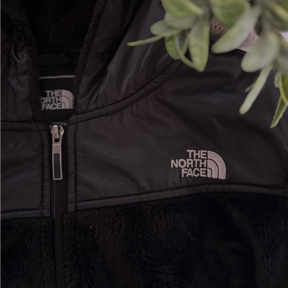Black Zip Up NorthFace Jacket